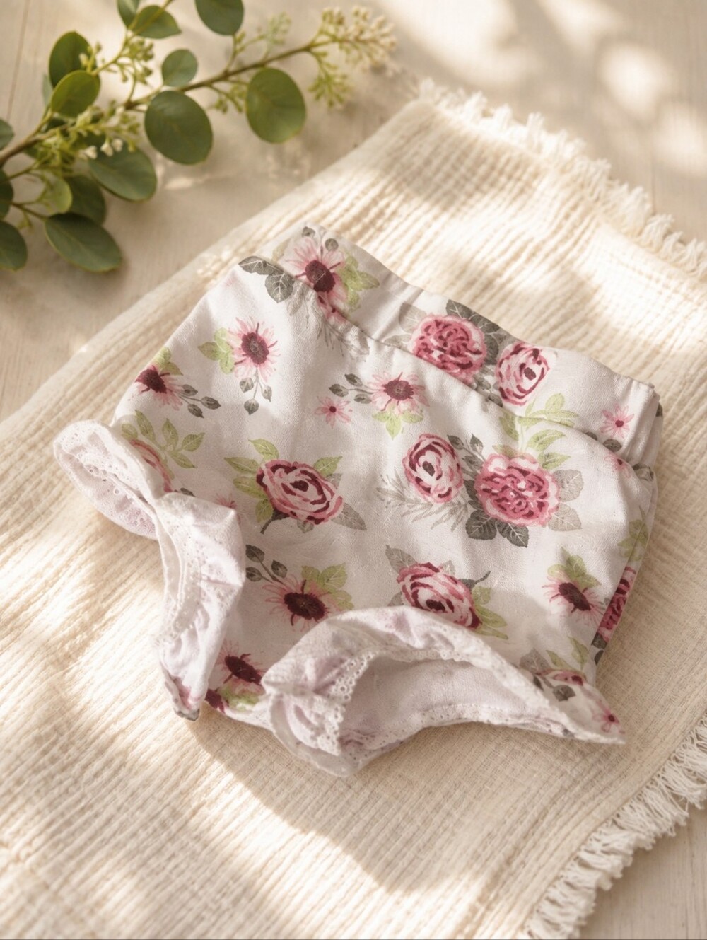 Size 9 months baby girls Rose  Floral ruffled shorts